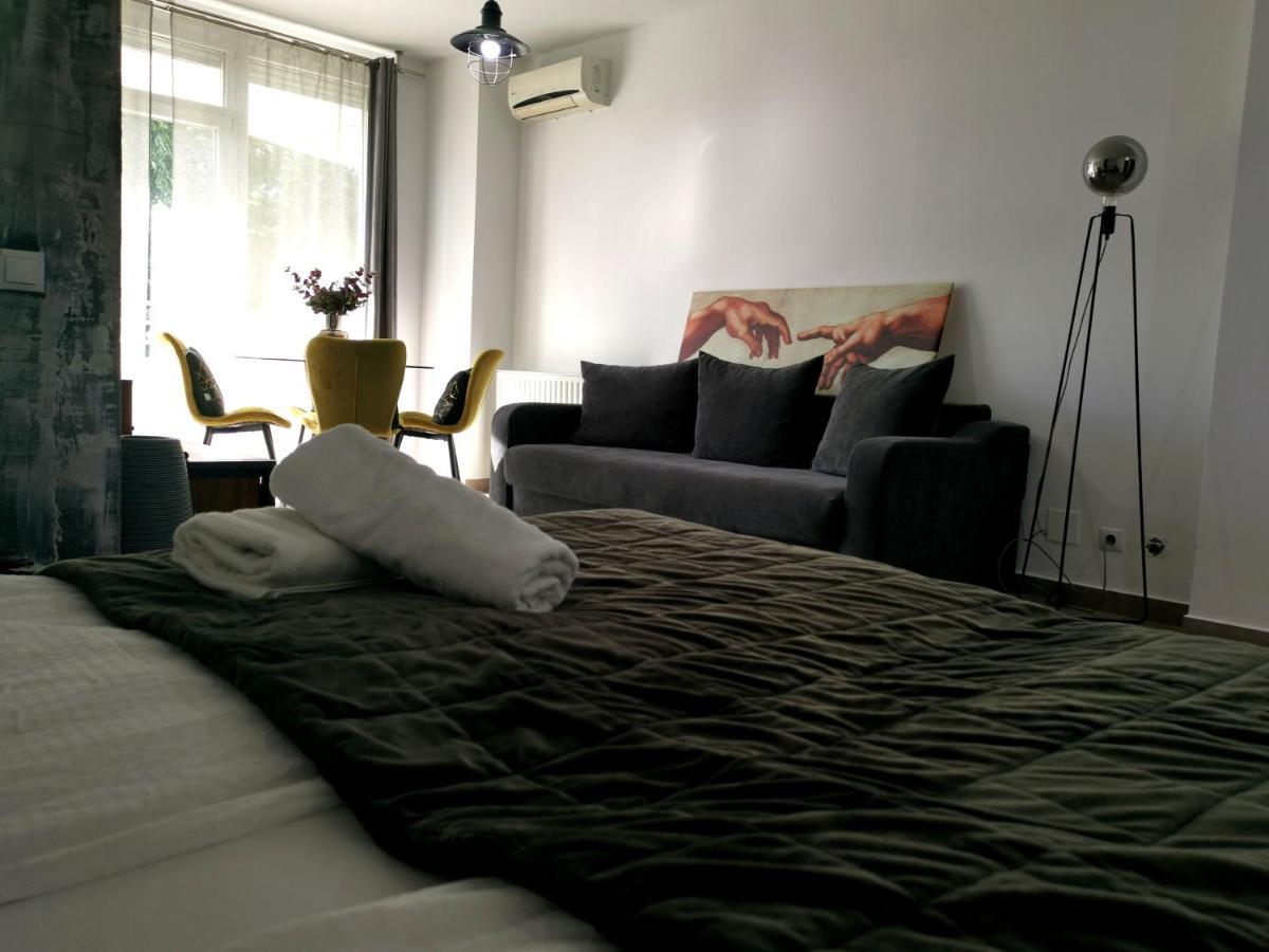 Caraway Apartment Oradea Exterior photo